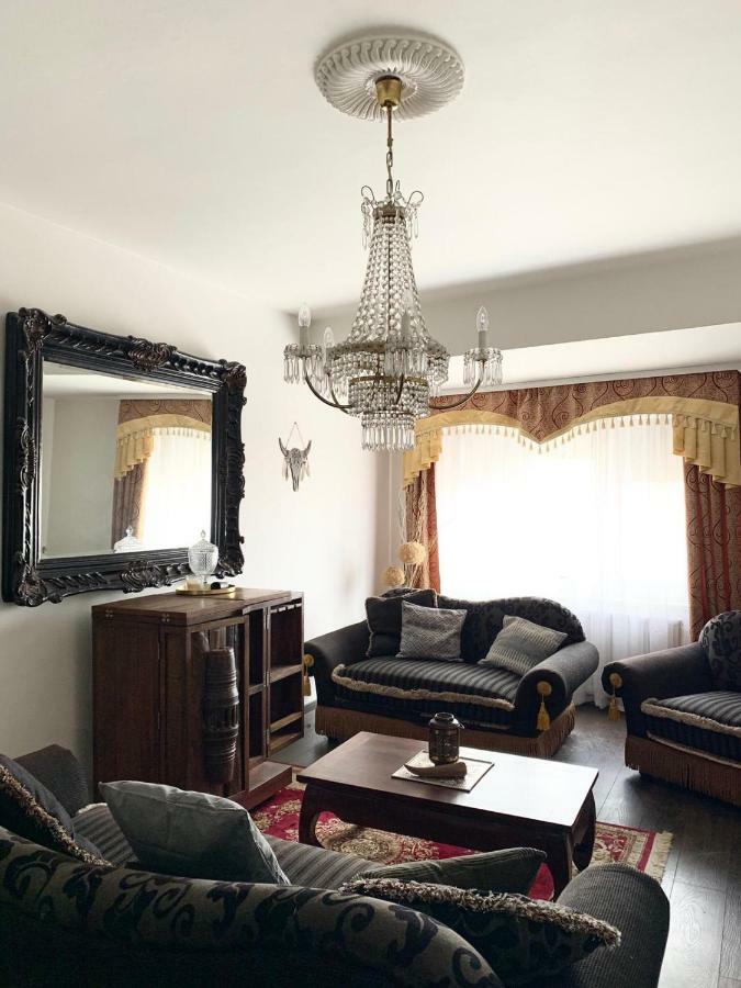 Oldtown Safari Lodge บราติสลาวา ภายนอก รูปภาพ